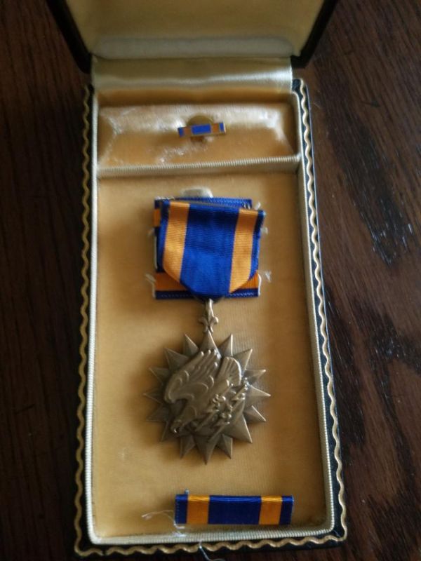 Air service medal